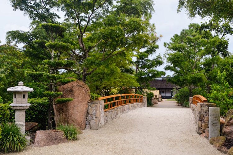 This image has an empty alt attribute; its file name is Morikami-Museum-and-Japanese-GardensF.jpg